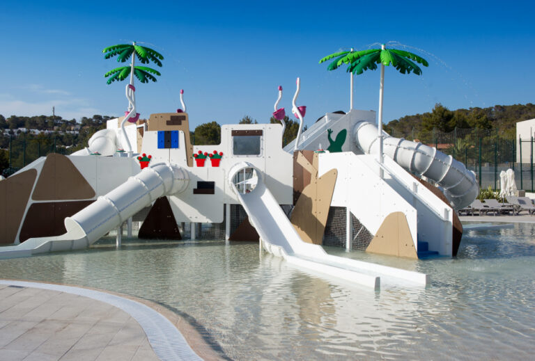 Ventajas de tener un parque acuático en un hotel