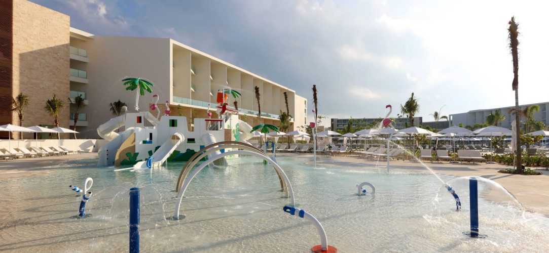 Grand Palladium instala un gran parque de agua